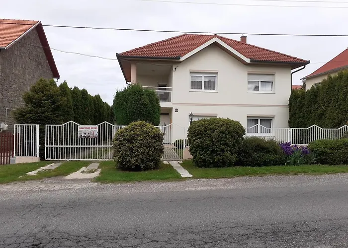 Venus * ヘーヴィーズ